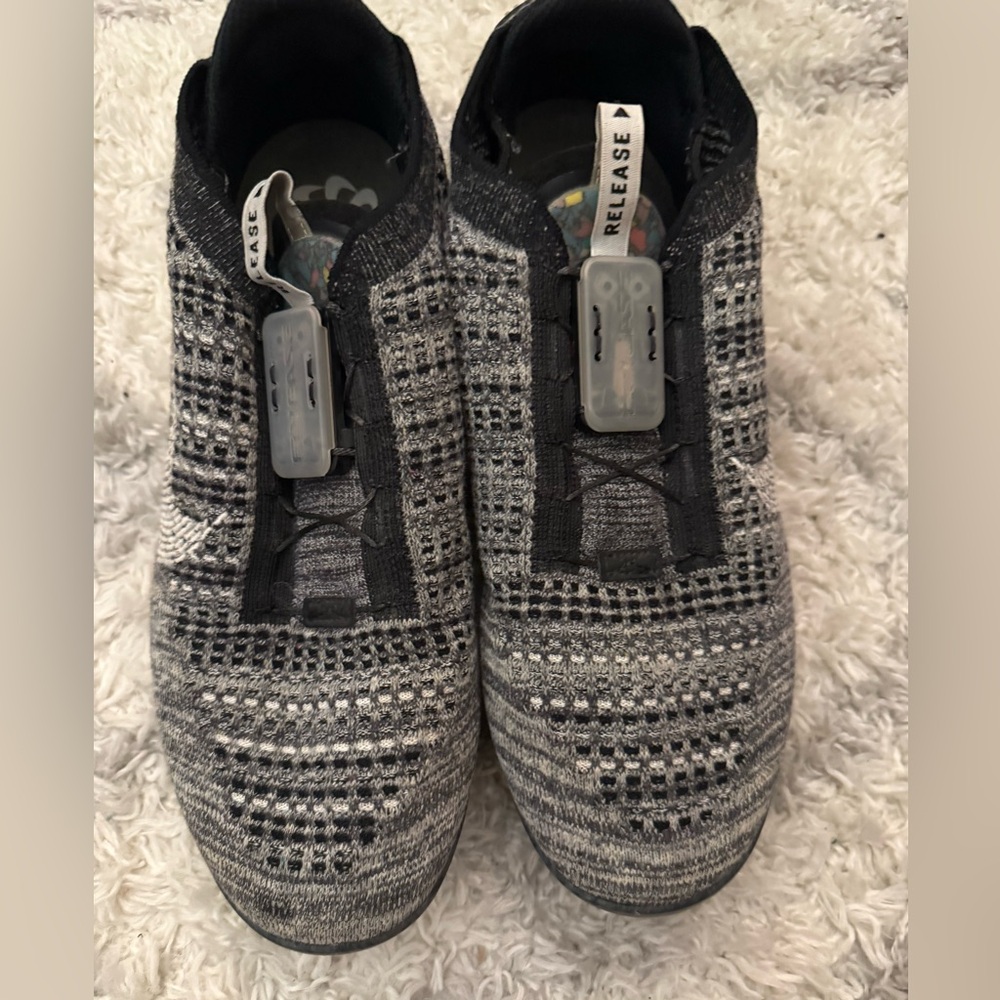 Nike Mens Vapormax Knit Shoes